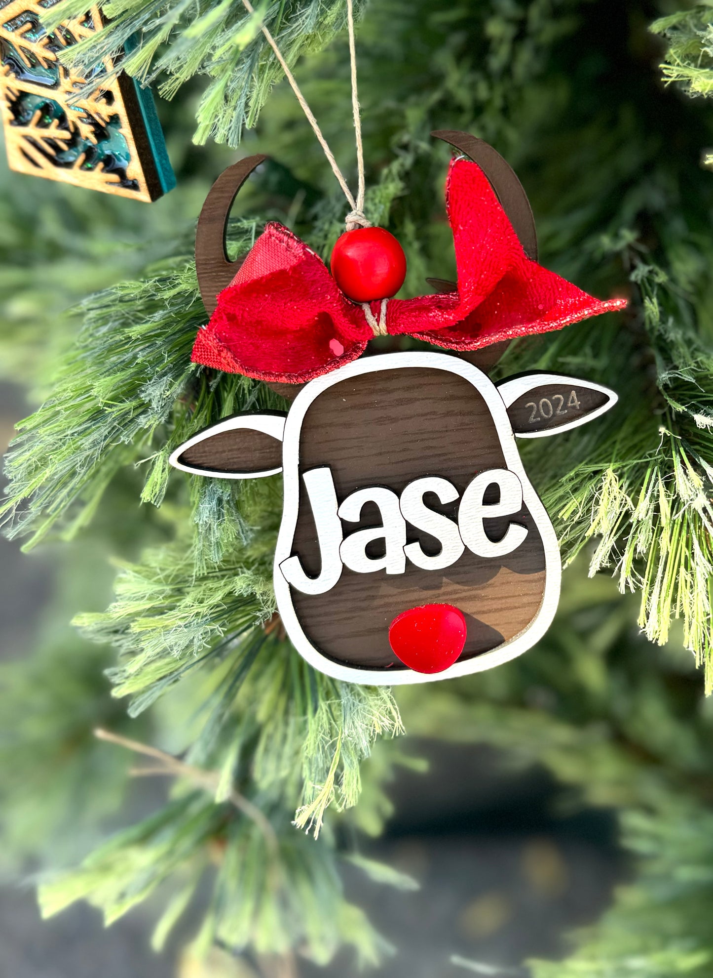 Personalized Reindeer Christmas Ornament – Custom Name Rudolph with Bow – Kids Name Ornament – 2025 Holiday Tree Keepsake