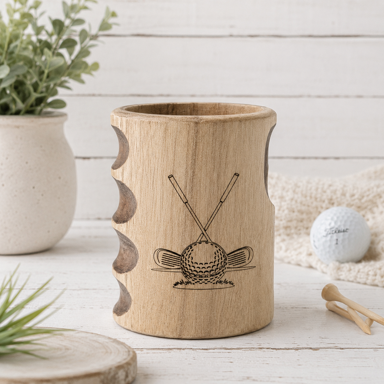 Wooden Golf drink Holder | 12 oz Insulated Drink Holder for Golfers | Rustic Golf Beer Koozie with Finger Comfort Grip