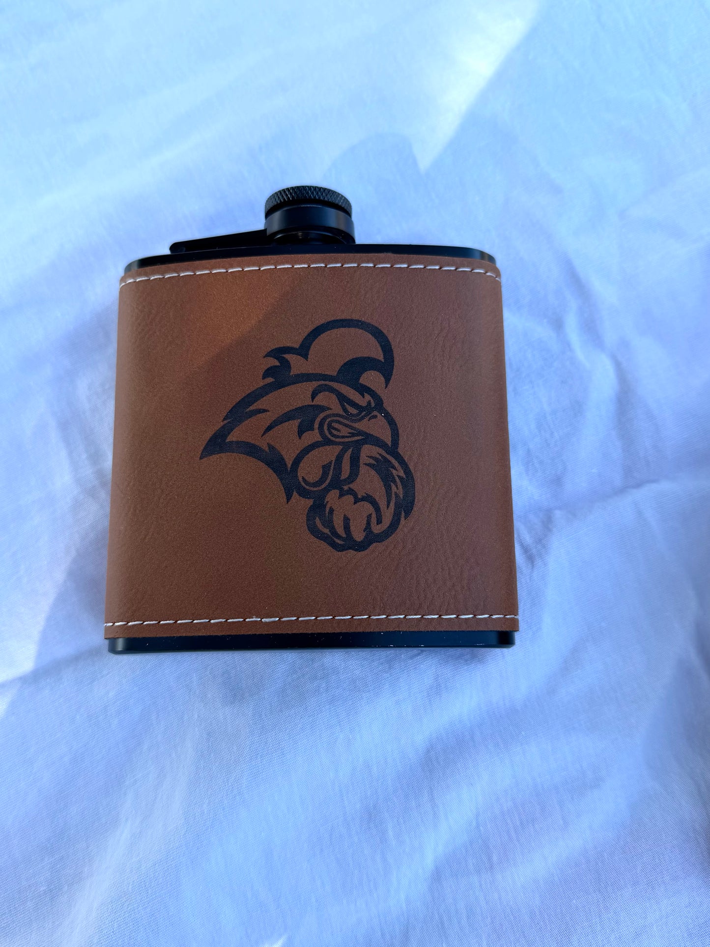 8oz South Carolina College Flask – Engraved Collegiate Flask for Tailgates | Game Day Fan Flask | USC, Clemson & CCU Chanticleers | 8oz Leatherette Flask