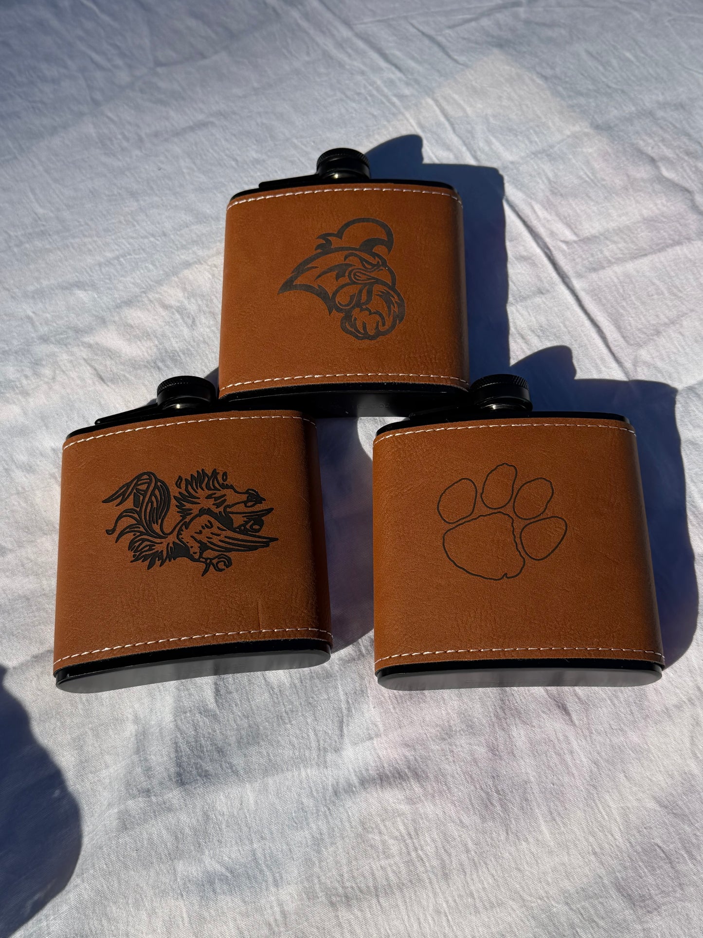 8oz South Carolina College Flask – Engraved Collegiate Flask for Tailgates | Game Day Fan Flask | USC, Clemson & CCU Chanticleers | 8oz Leatherette Flask