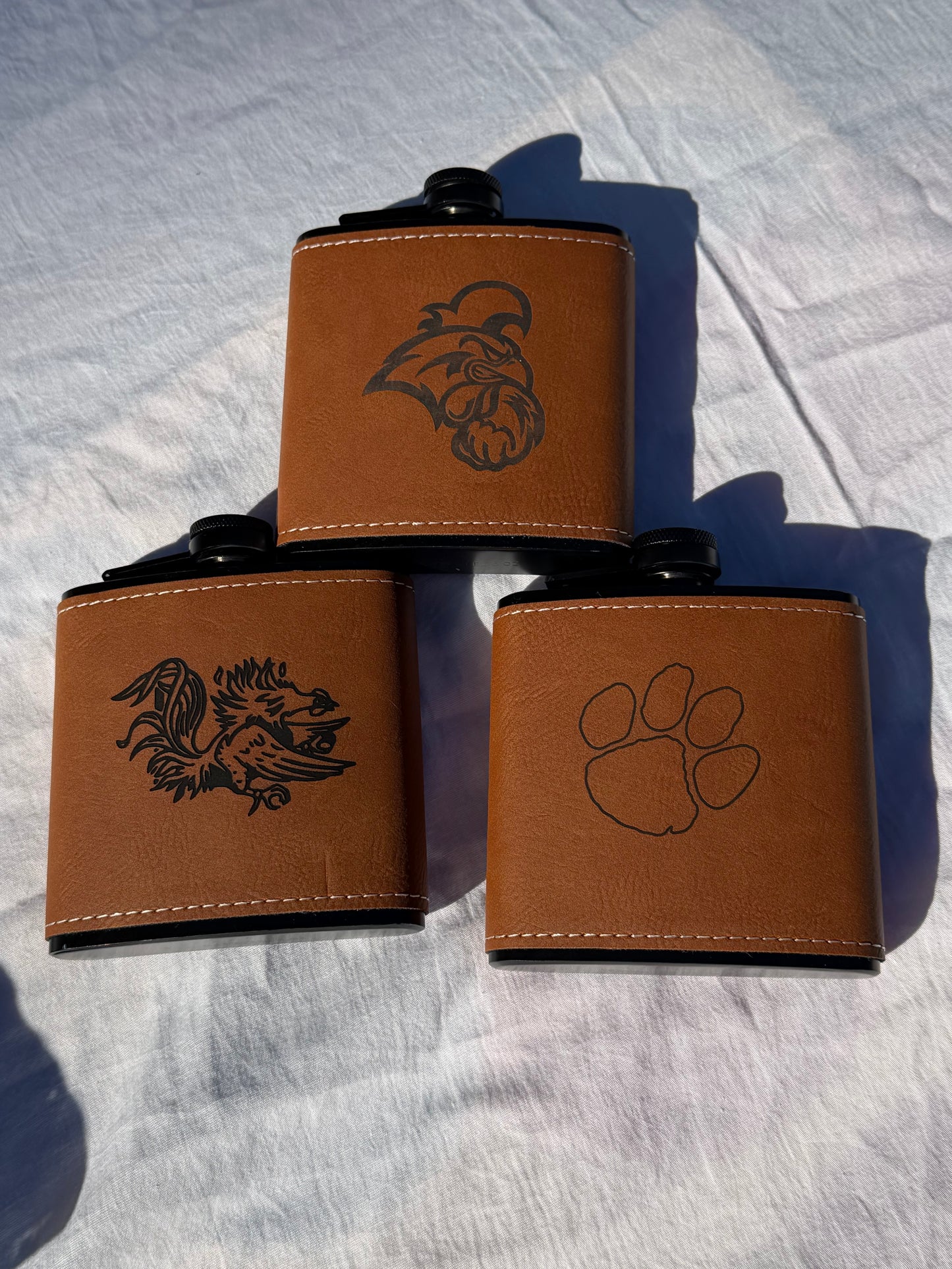 8oz South Carolina College Flask – Engraved Collegiate Flask for Tailgates | Game Day Fan Flask | USC, Clemson & CCU Chanticleers | 8oz Leatherette Flask