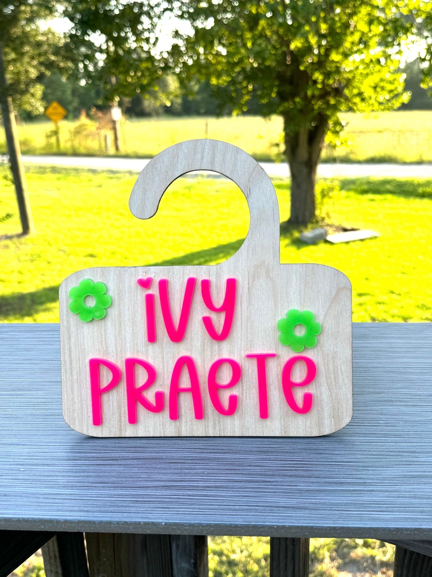 Rear View Mirror Car Rider Sign — Easy Pickup ID Tag for School & Daycare