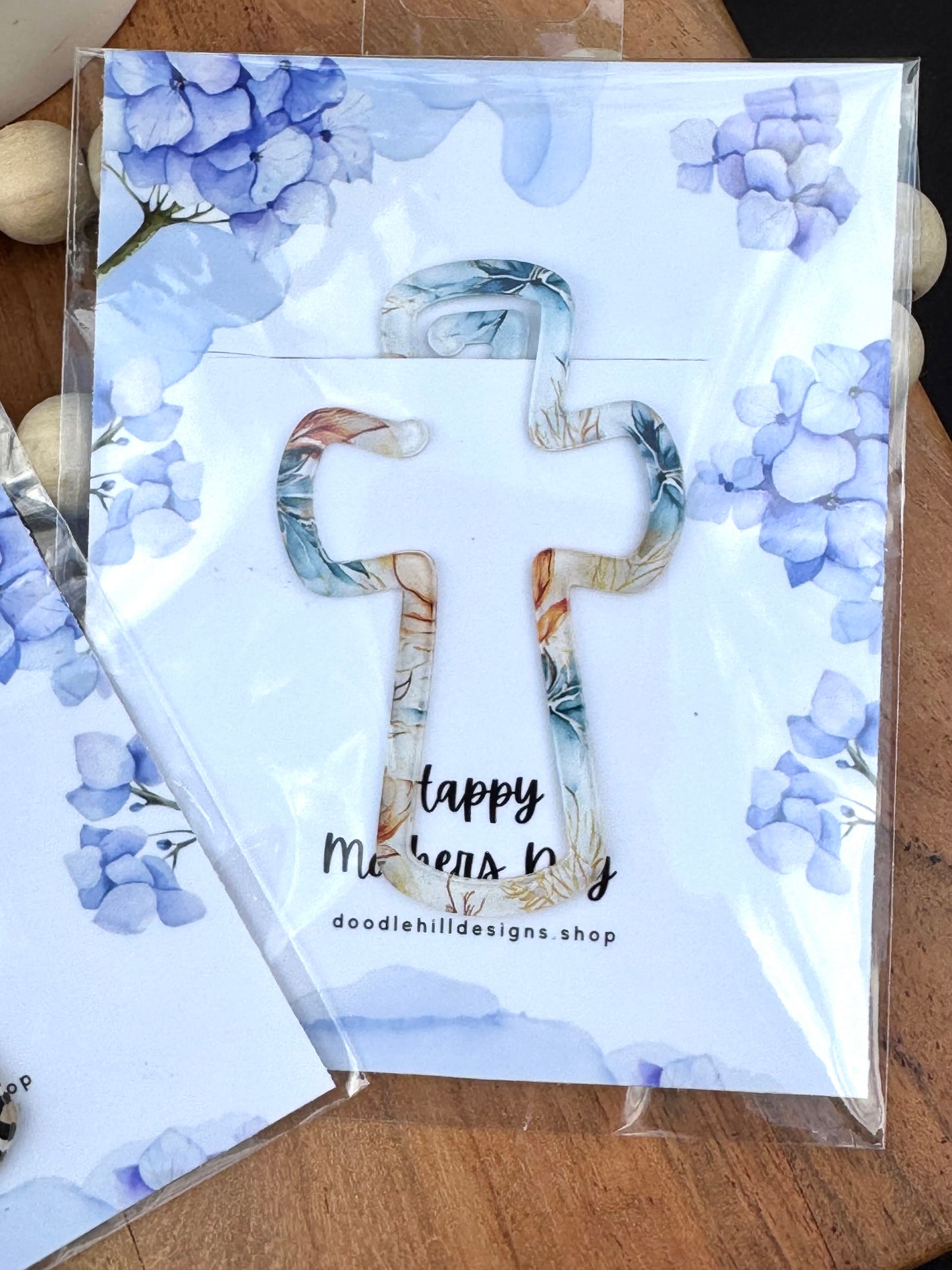 Cross bookmarks