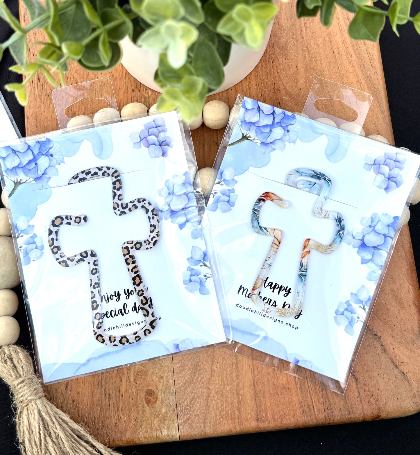 Cross bookmarks