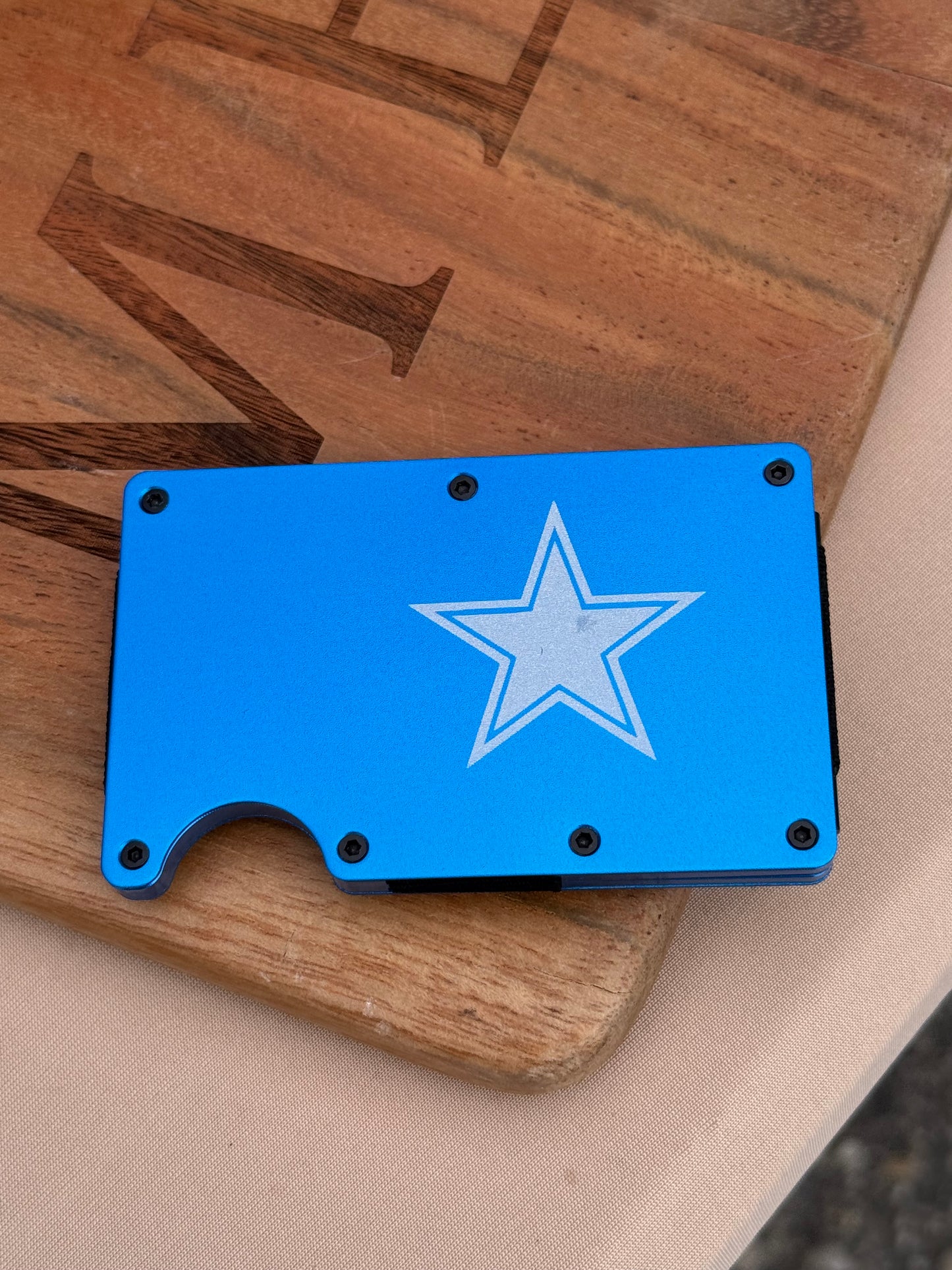RFIDmetal wallets, Sports edition