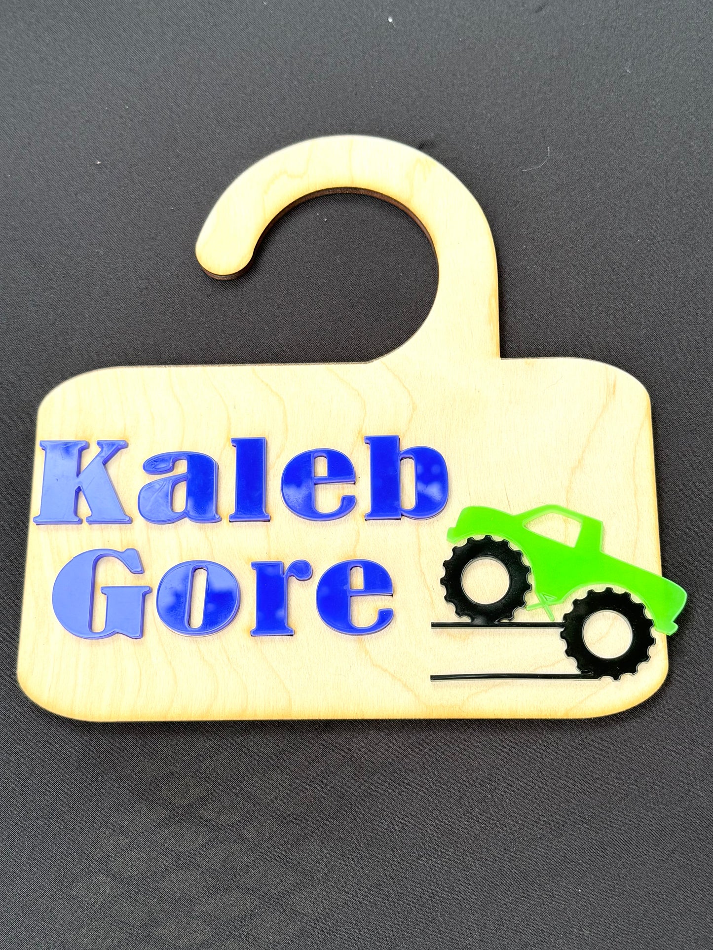 Rear View Mirror Car Rider Sign — Easy Pickup ID Tag for School & Daycare