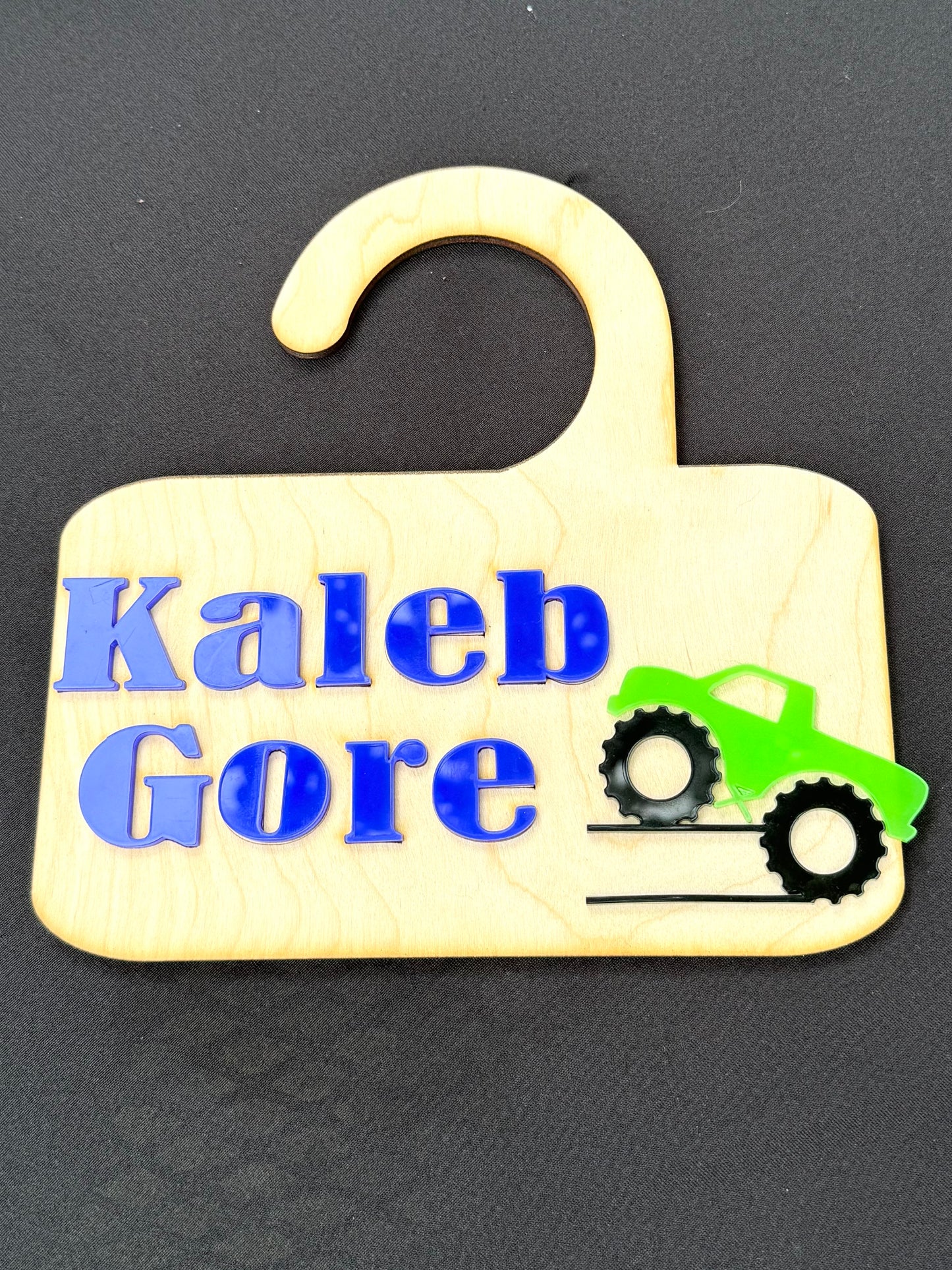 Rear View Mirror Car Rider Sign — Easy Pickup ID Tag for School & Daycare
