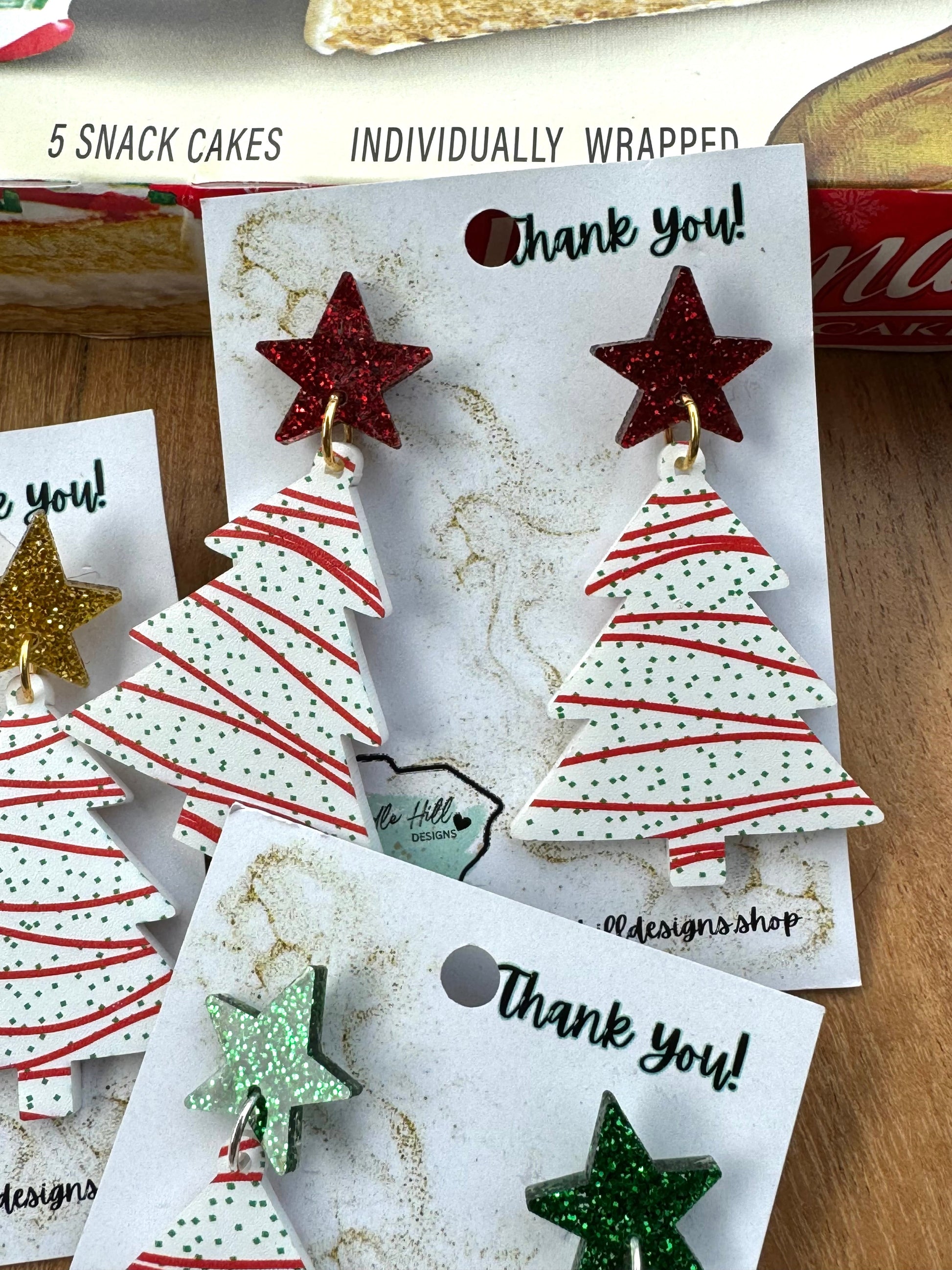 Snack cake christmas tree earrings - Red - Earrings